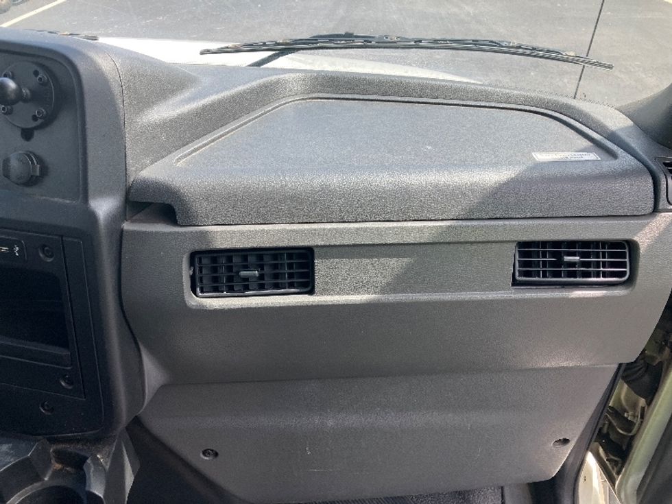Medium Duty Box Truck-Light and Medium Duty Trucks-International-2021-MV607-Tampa-FL-174,001\n\t\tmiles-$ 59,250 - Image 21