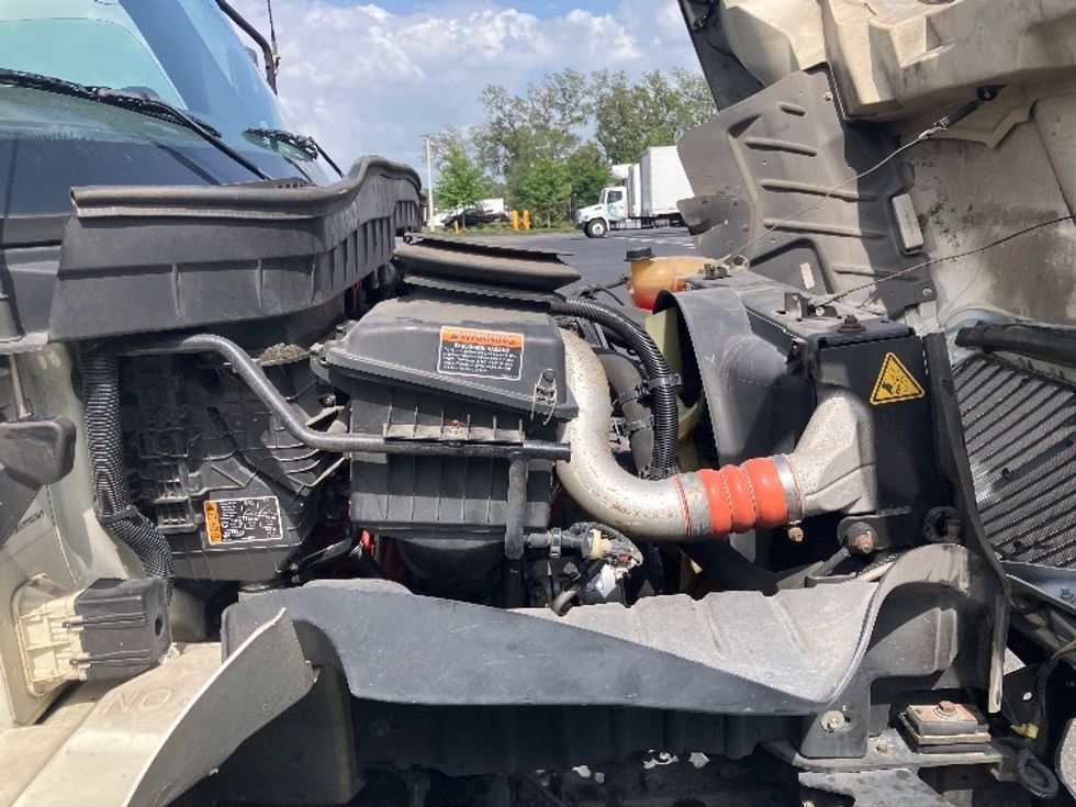 Medium Duty Box Truck-Light and Medium Duty Trucks-International-2021-MV607-Tampa-FL-174,001\n\t\tmiles-$ 59,250 - Image 23