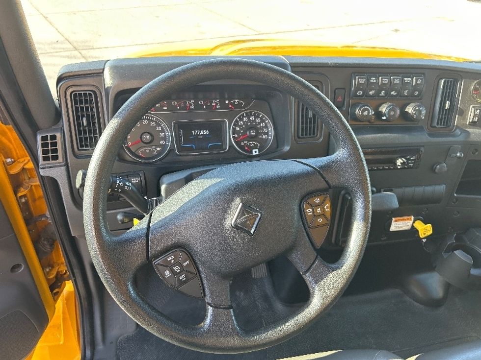 Medium Duty Box Truck-Light and Medium Duty Trucks-International-2021-MV607-Tampa-FL-177,857\n\t\tmiles-$ 45,500 - Image 18