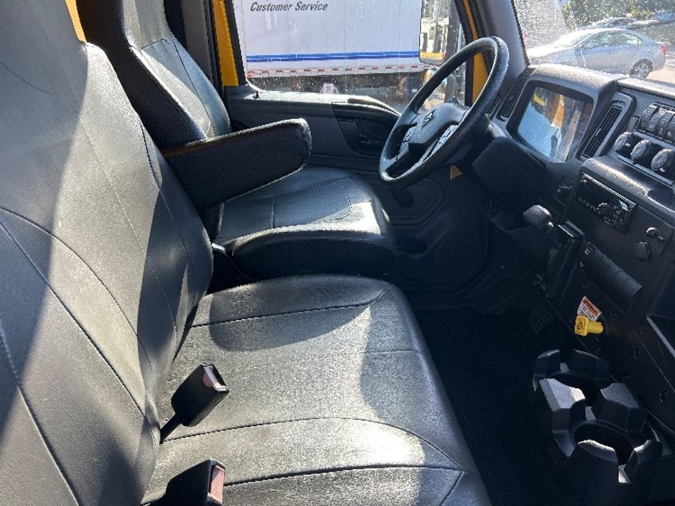 Medium Duty Box Truck-Light and Medium Duty Trucks-International-2021-MV607-Tampa-FL-177,857\n\t\tmiles-$ 45,500 - Image 22