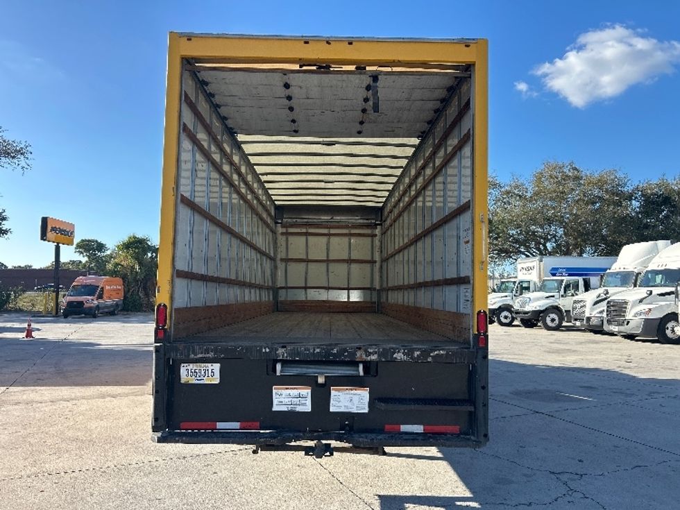 Medium Duty Box Truck-Light and Medium Duty Trucks-International-2021-MV607-Tampa-FL-177,857\n\t\tmiles-$ 45,500 - Image 9