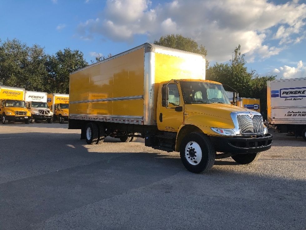 Medium Duty Box Truck-Light and Medium Duty Trucks-International-2021-MV607-Tampa-FL-178,749\n\t\tmiles-$ 45,250 - Image 1