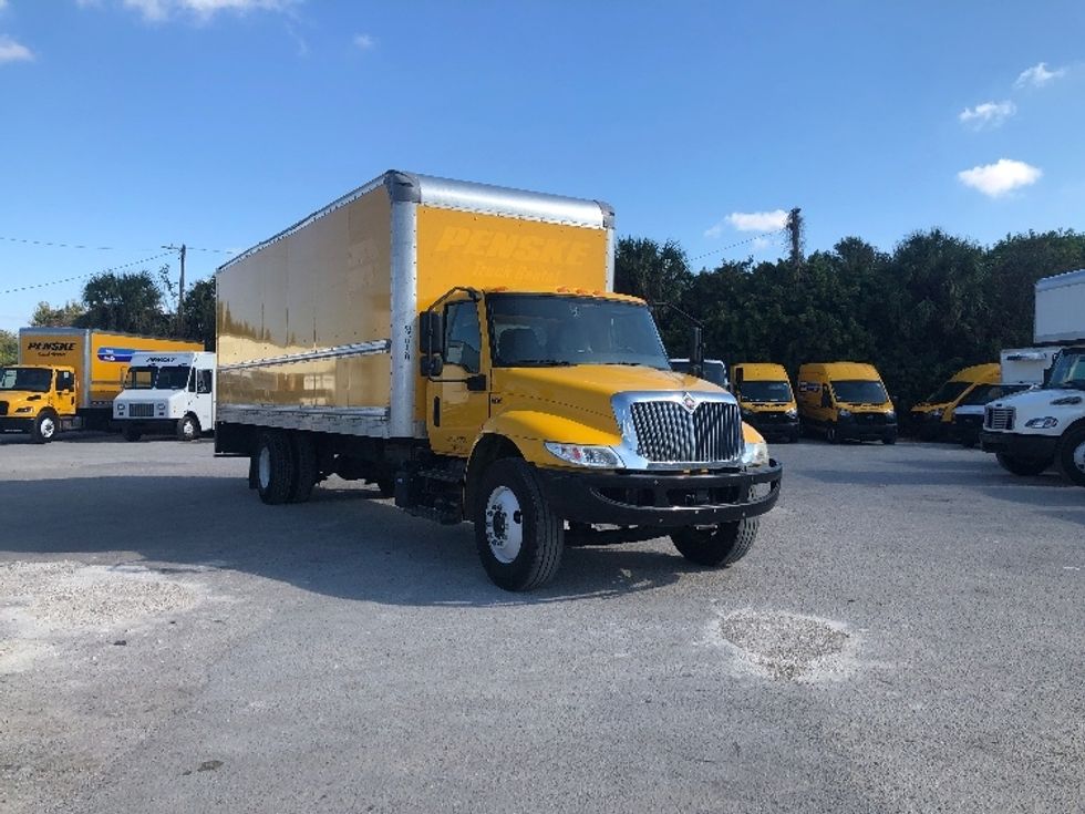 Medium Duty Box Truck-Light and Medium Duty Trucks-International-2021-MV607-Tampa-FL-180,527\n\t\tmiles-$ 45,000 - Image 1