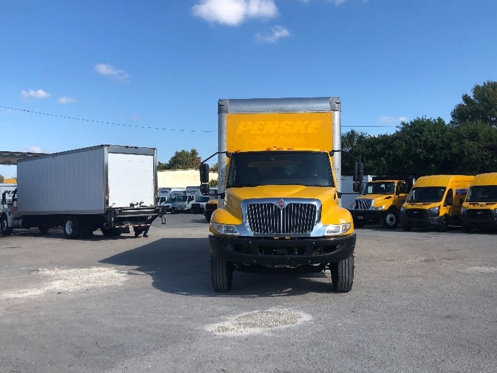 Medium Duty Box Truck-Light and Medium Duty Trucks-International-2021-MV607-Tampa-FL-180,527\n\t\tmiles-$ 45,000 - Image 2