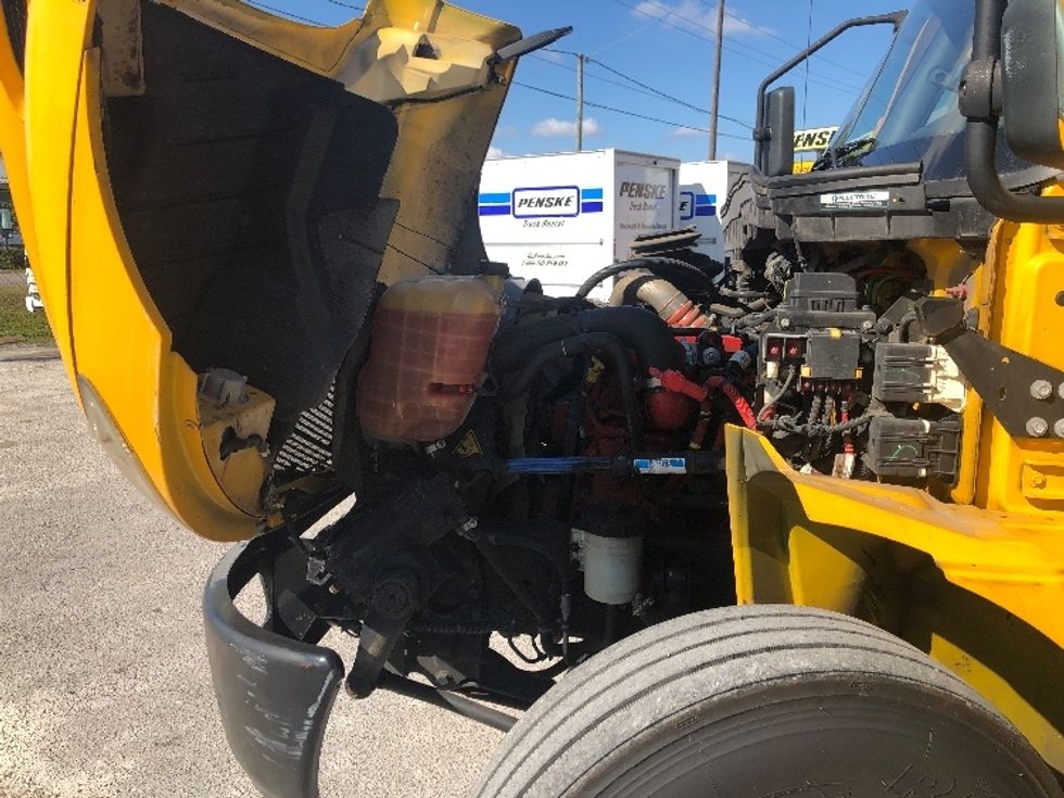 Medium Duty Box Truck-Light and Medium Duty Trucks-International-2021-MV607-Tampa-FL-180,527\n\t\tmiles-$ 45,000 - Image 24