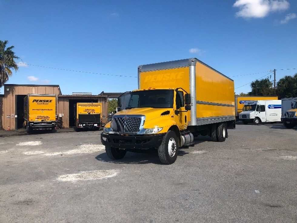 Medium Duty Box Truck-Light and Medium Duty Trucks-International-2021-MV607-Tampa-FL-180,527\n\t\tmiles-$ 45,000 - Image 3