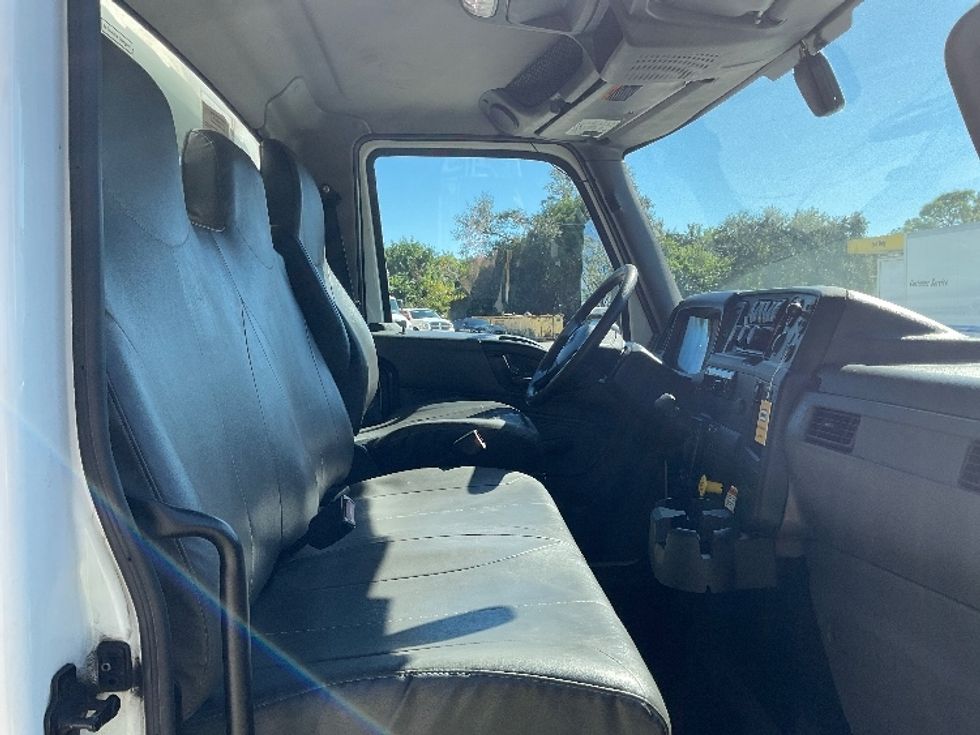 Medium Duty Box Truck-Light and Medium Duty Trucks-International-2021-MV607-Tampa-FL-181,259\n\t\tmiles-$ 53,500 - Image 22