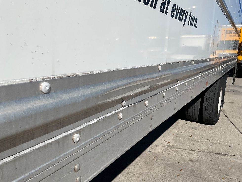 Medium Duty Box Truck-Light and Medium Duty Trucks-International-2021-MV607-Tampa-FL-181,259\n\t\tmiles-$ 53,500 - Image 25