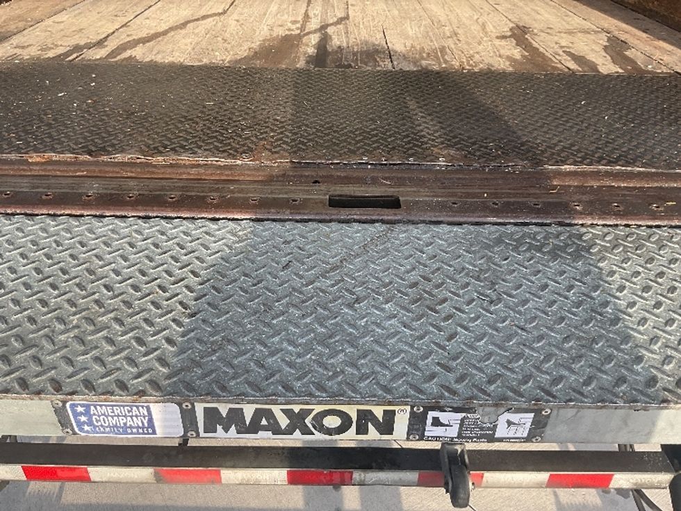 Medium Duty Box Truck-Light and Medium Duty Trucks-International-2021-MV607-Tampa-FL-181,793\n\t\tmiles-$ 53,500 - Image 10