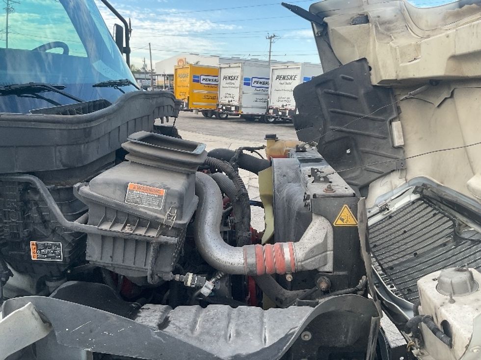 Medium Duty Box Truck-Light and Medium Duty Trucks-International-2021-MV607-Tampa-FL-181,793\n\t\tmiles-$ 53,500 - Image 23
