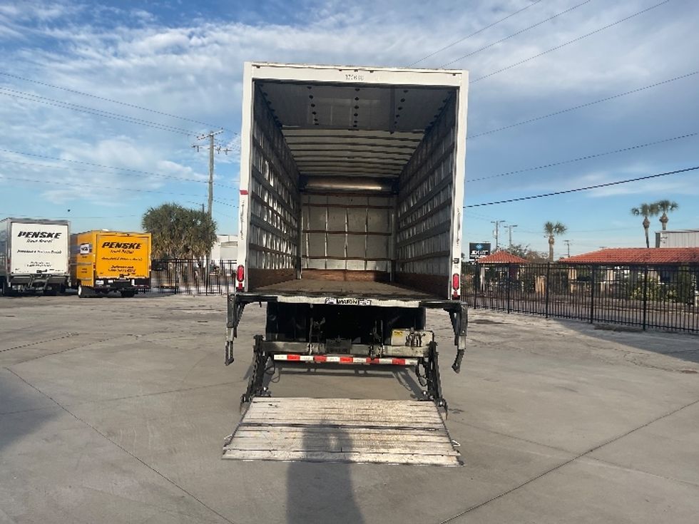 Medium Duty Box Truck-Light and Medium Duty Trucks-International-2021-MV607-Tampa-FL-181,793\n\t\tmiles-$ 53,500 - Image 9
