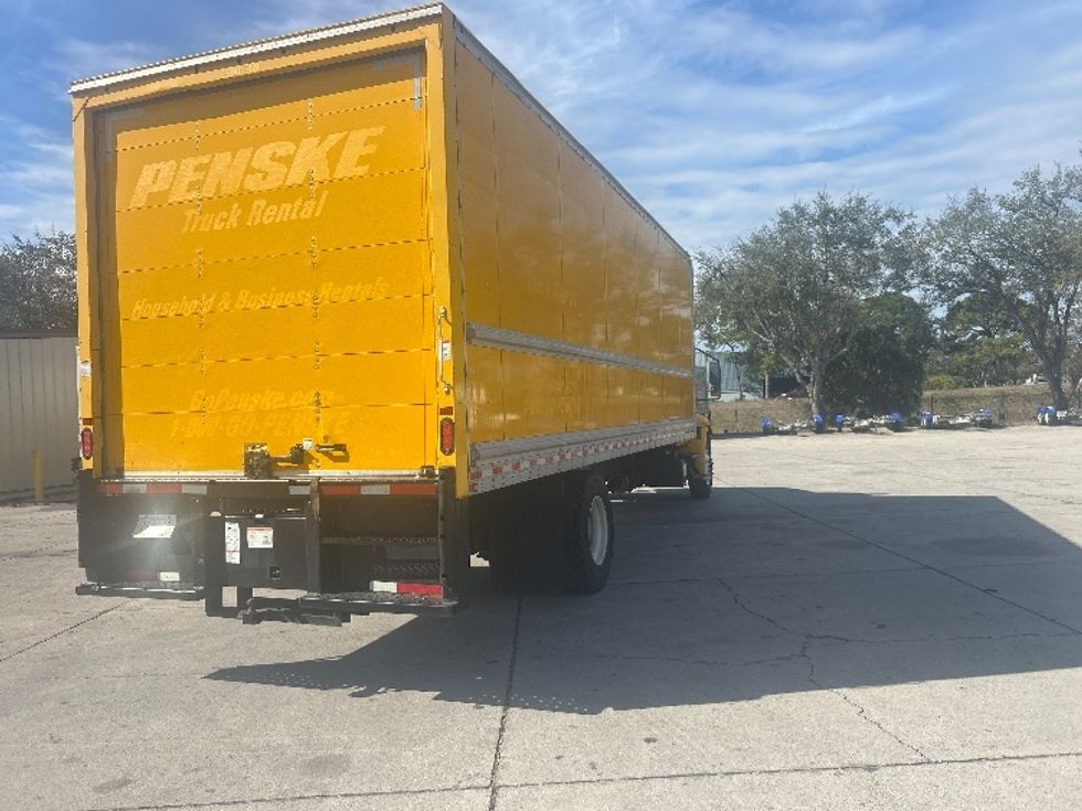 Medium Duty Box Truck-Light and Medium Duty Trucks-International-2021-MV607-Tampa-FL-186,855\n\t\tmiles-$ 44,250 - Image 13