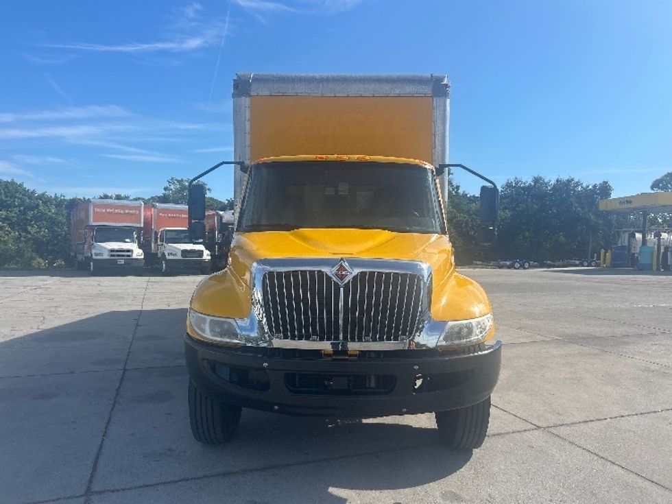 Medium Duty Box Truck-Light and Medium Duty Trucks-International-2021-MV607-Tampa-FL-186,855\n\t\tmiles-$ 44,250 - Image 2