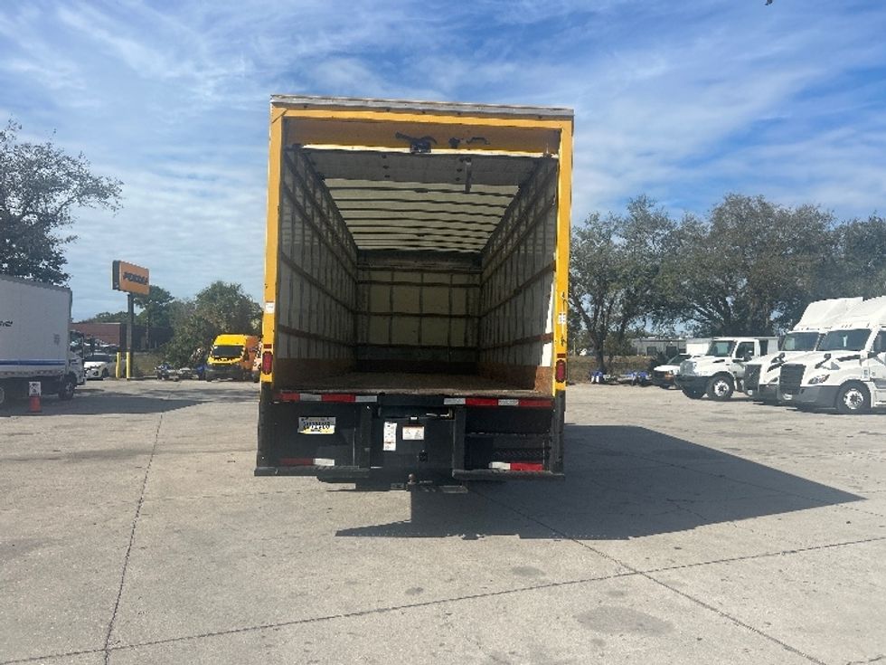 Medium Duty Box Truck-Light and Medium Duty Trucks-International-2021-MV607-Tampa-FL-186,855\n\t\tmiles-$ 44,250 - Image 8