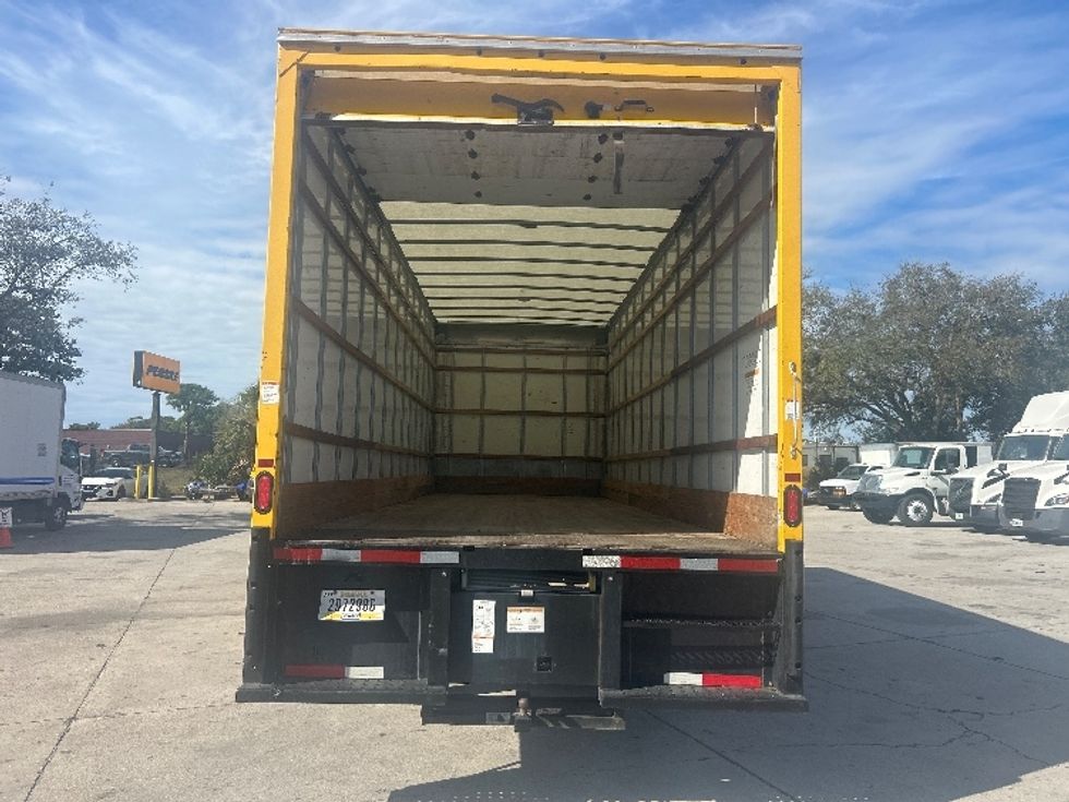Medium Duty Box Truck-Light and Medium Duty Trucks-International-2021-MV607-Tampa-FL-186,855\n\t\tmiles-$ 44,250 - Image 9