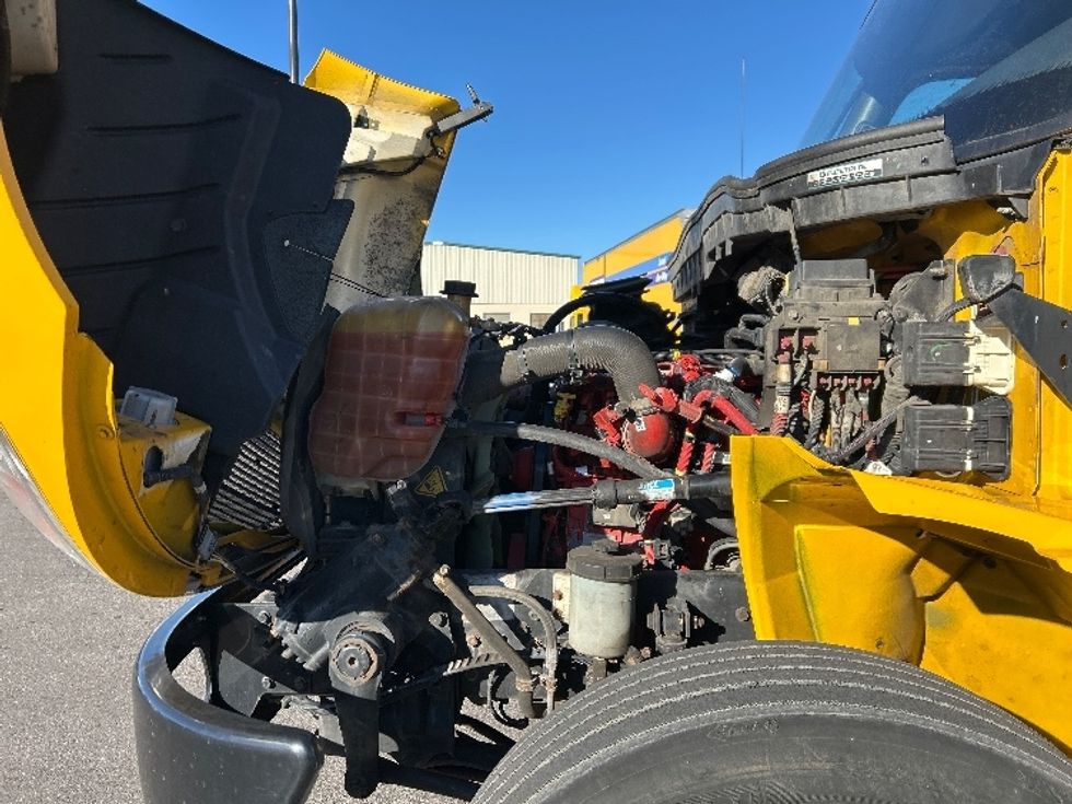 Medium Duty Box Truck-Light and Medium Duty Trucks-International-2021-MV607-Tampa-FL-189,491\n\t\tmiles-$ 43,750 - Image 23