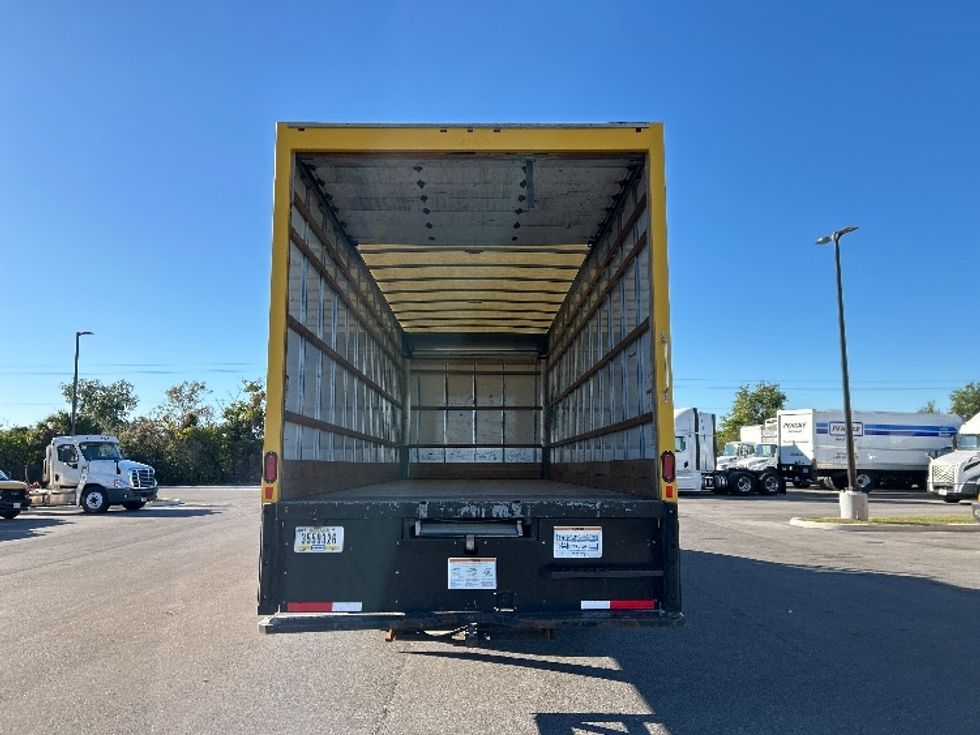Medium Duty Box Truck-Light and Medium Duty Trucks-International-2021-MV607-Tampa-FL-189,491\n\t\tmiles-$ 43,750 - Image 8