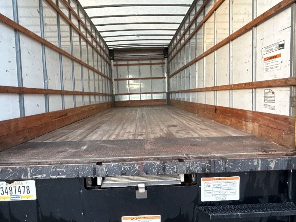 Medium Duty Box Truck-Light and Medium Duty Trucks-International-2021-MV607-Tampa-FL-203,255\n\t\tmiles-$ 41,750 - Image 10