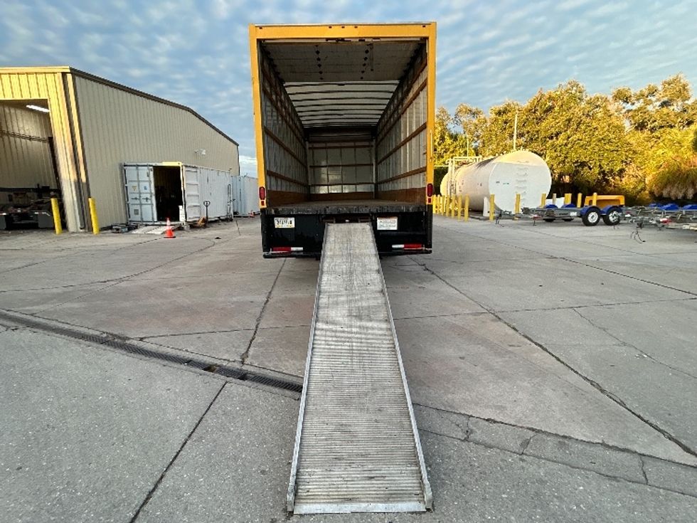 Medium Duty Box Truck-Light and Medium Duty Trucks-International-2021-MV607-Tampa-FL-203,255\n\t\tmiles-$ 41,750 - Image 9