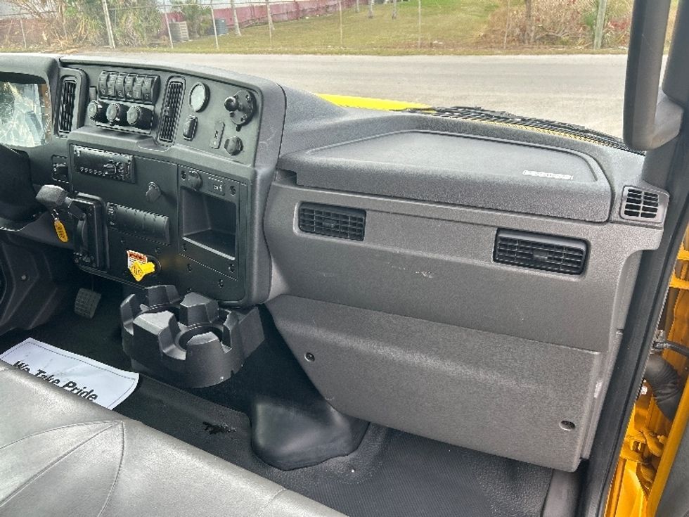 Medium Duty Box Truck-Light and Medium Duty Trucks-International-2021-MV607-Tampa-FL-204,024\n\t\tmiles-$ 41,750 - Image 21