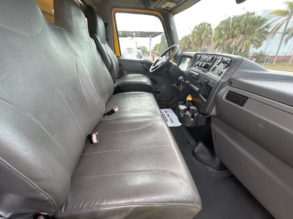 Medium Duty Box Truck-Light and Medium Duty Trucks-International-2021-MV607-Tampa-FL-204,024\n\t\tmiles-$ 41,750 - Image 22