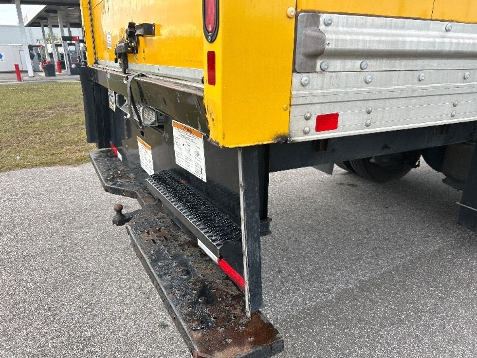 Medium Duty Box Truck-Light and Medium Duty Trucks-International-2021-MV607-Tampa-FL-204,024\n\t\tmiles-$ 41,750 - Image 26