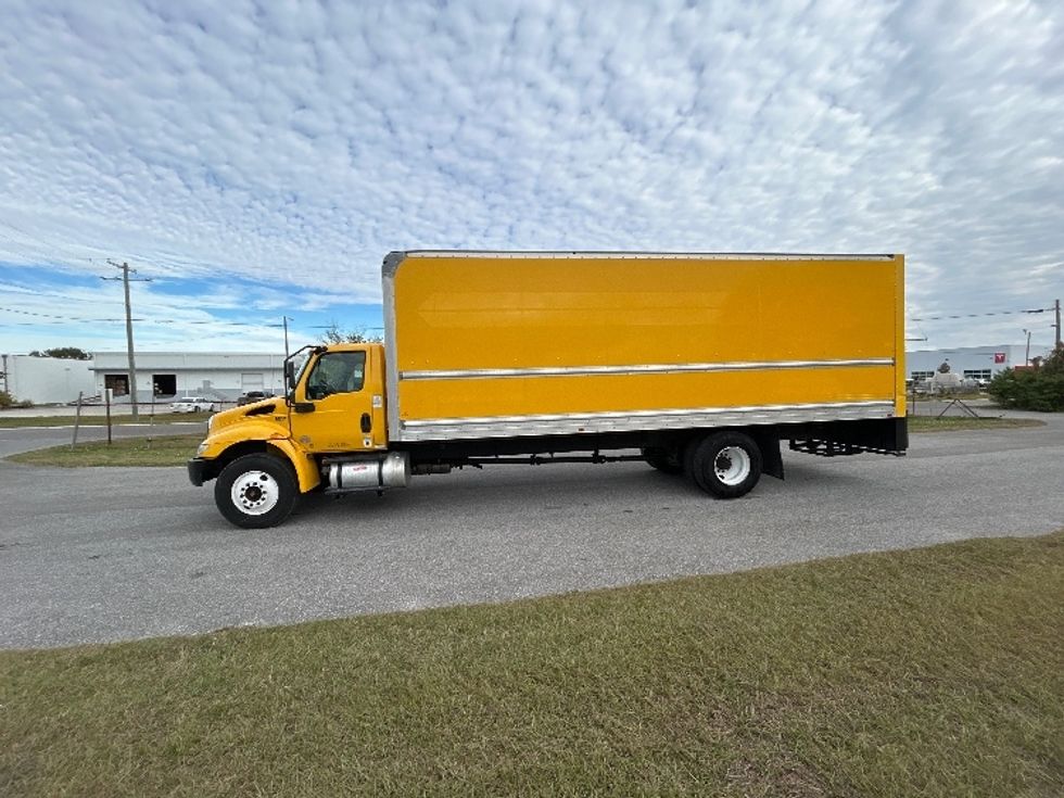 Medium Duty Box Truck-Light and Medium Duty Trucks-International-2021-MV607-Tampa-FL-204,024\n\t\tmiles-$ 41,750 - Image 4