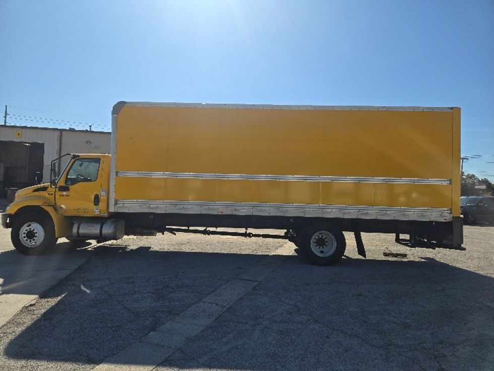 Medium Duty Box Truck-Light and Medium Duty Trucks-International-2021-MV607-Tampa-FL-216,462\n\t\tmiles-$ 40,000 - Image 15
