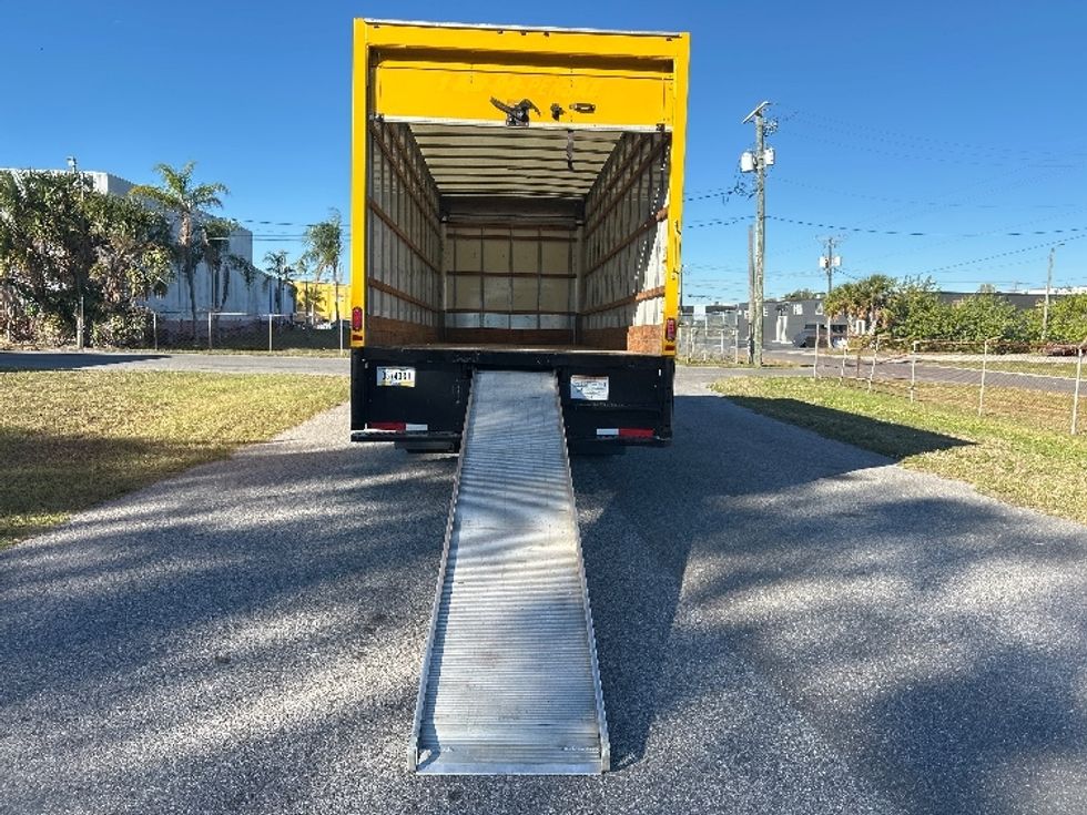 Medium Duty Box Truck-Light and Medium Duty Trucks-International-2021-MV607-Tampa-FL-231,547\n\t\tmiles-$ 37,750 - Image 8