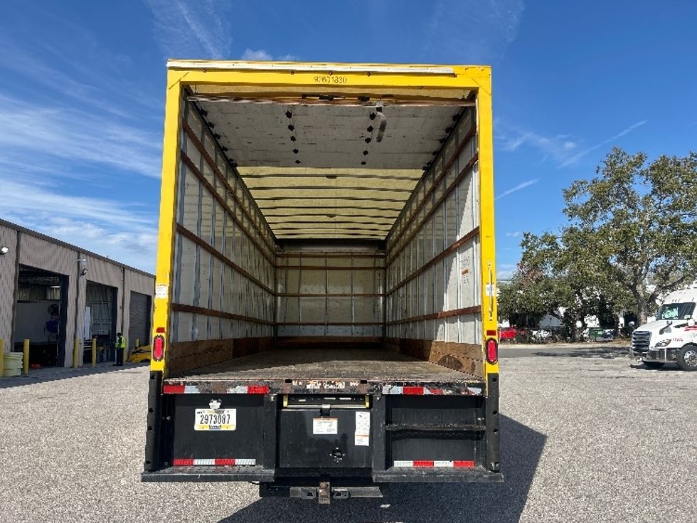 Medium Duty Box Truck-Light and Medium Duty Trucks-International-2021-MV607-Tampa-FL-242,181\n\t\tmiles-$ 31,000 - Image 8