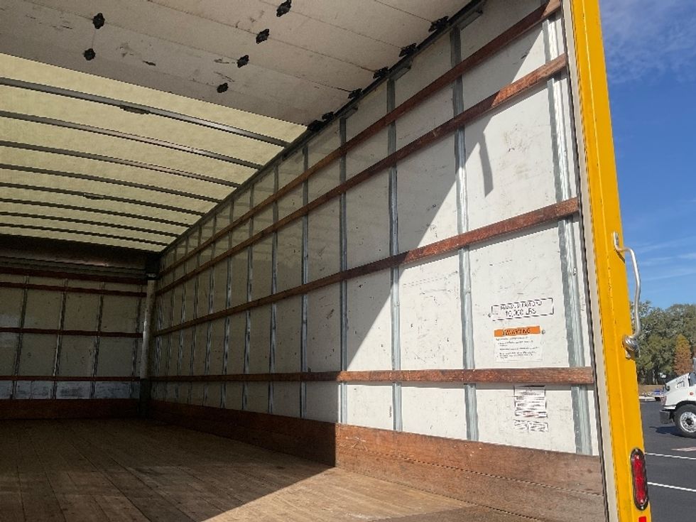 Medium Duty Box Truck-Light and Medium Duty Trucks-International-2021-MV607-Tampa-FL-245,288\n\t\tmiles-$ 30,500 - Image 12