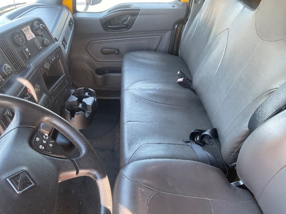 Medium Duty Box Truck-Light and Medium Duty Trucks-International-2021-MV607-Tampa-FL-245,288\n\t\tmiles-$ 30,500 - Image 19