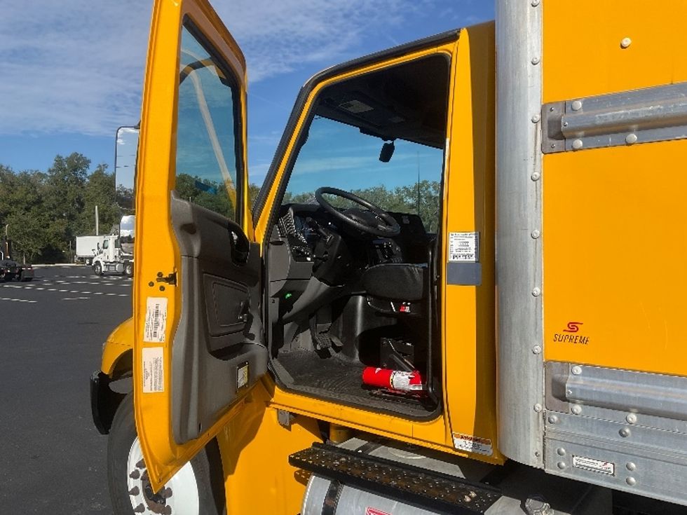 Medium Duty Box Truck-Light and Medium Duty Trucks-International-2021-MV607-Tampa-FL-245,288\n\t\tmiles-$ 33,000 - Image 16