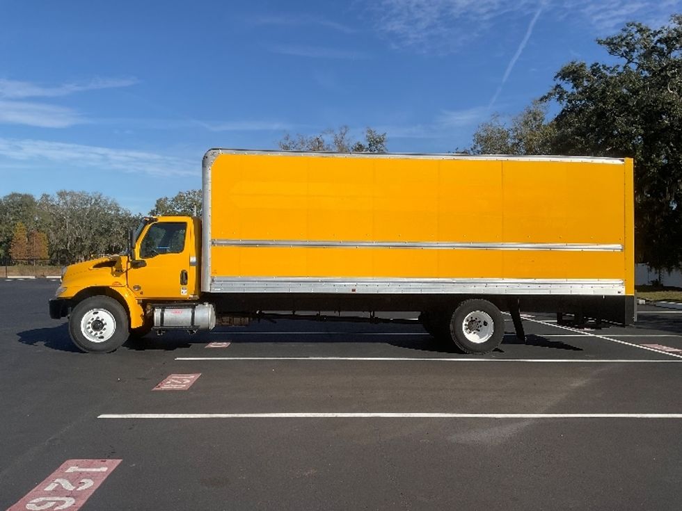 Medium Duty Box Truck-Light and Medium Duty Trucks-International-2021-MV607-Tampa-FL-245,288\n\t\tmiles-$ 33,000 - Image 4
