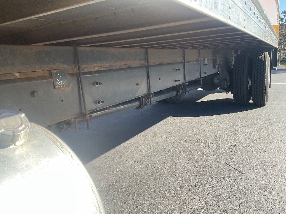 Medium Duty Box Truck-Light and Medium Duty Trucks-International-2021-MV607-Tampa-FL-245,288\n\t\tmiles-$ 33,000 - Image 5