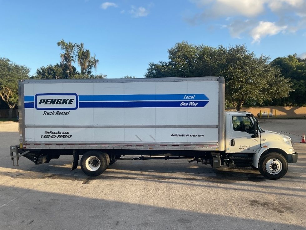 Medium Duty Box Truck-Light and Medium Duty Trucks-International-2021-MV607-Tampa-FL-297,922\n\t\tmiles-$ 41,500 - Image 15
