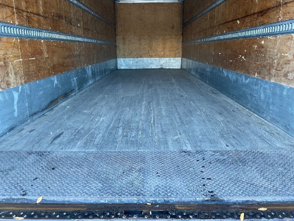 Medium Duty Box Truck-Light and Medium Duty Trucks-International-2021-MV607-Tampa-FL-404,922\n\t\tmiles-$ 22,750 - Image 10