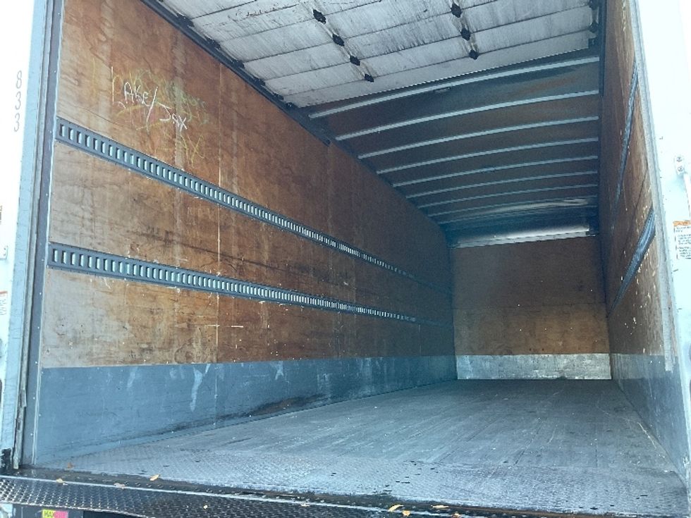 Medium Duty Box Truck-Light and Medium Duty Trucks-International-2021-MV607-Tampa-FL-404,922\n\t\tmiles-$ 22,750 - Image 11