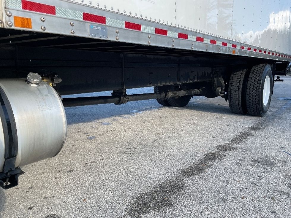 Medium Duty Box Truck-Light and Medium Duty Trucks-International-2021-MV607-Tampa-FL-404,922\n\t\tmiles-$ 22,750 - Image 5