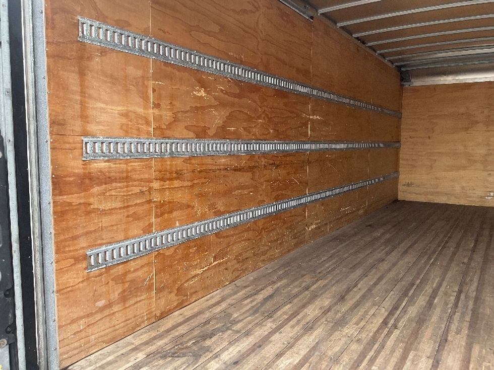 Medium Duty Box Truck-Light and Medium Duty Trucks-International-2021-MV607-Tampa-FL-72,836\n\t\tmiles-$ 71,250 - Image 11