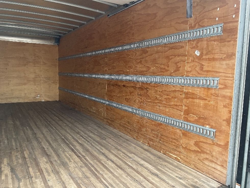 Medium Duty Box Truck-Light and Medium Duty Trucks-International-2021-MV607-Tampa-FL-72,836\n\t\tmiles-$ 71,250 - Image 12