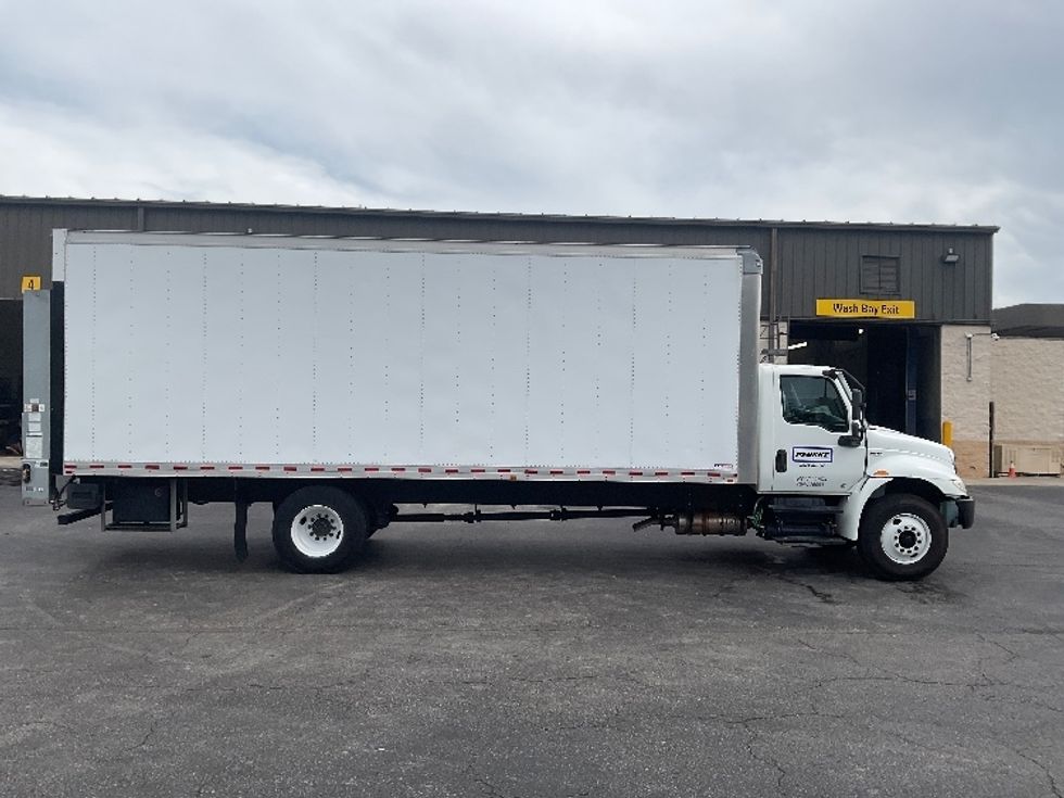Medium Duty Box Truck-Light and Medium Duty Trucks-International-2021-MV607-Tampa-FL-72,836\n\t\tmiles-$ 71,250 - Image 15