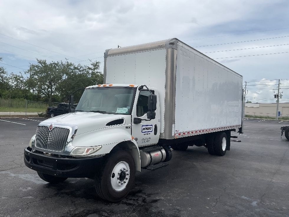 Medium Duty Box Truck-Light and Medium Duty Trucks-International-2021-MV607-Tampa-FL-72,836\n\t\tmiles-$ 71,250 - Image 3