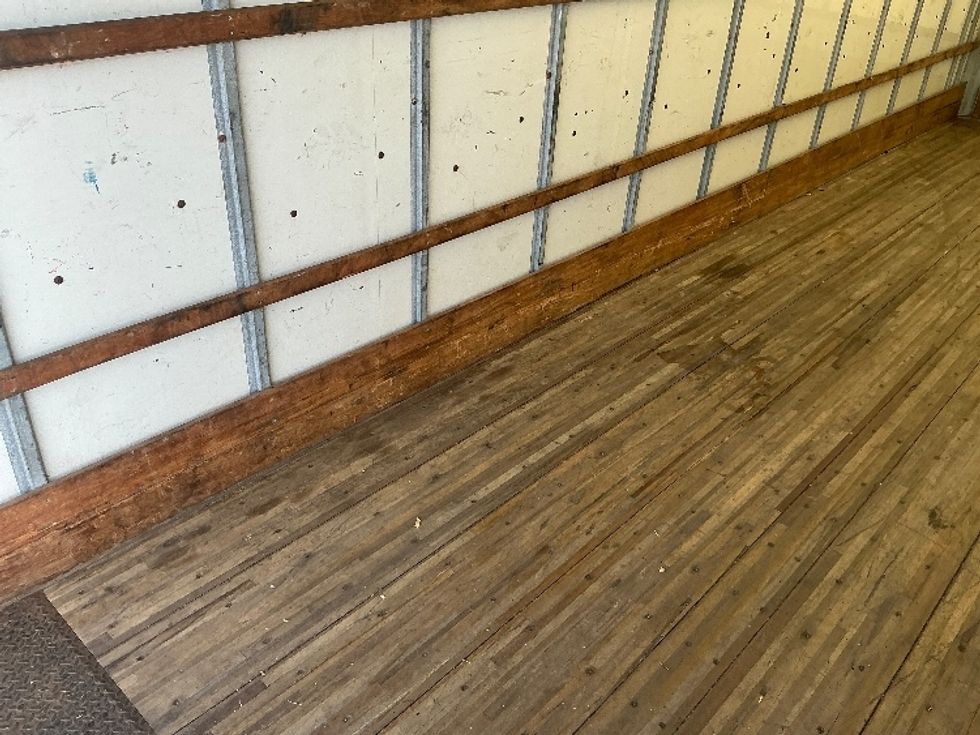 Medium Duty Box Truck-Light and Medium Duty Trucks-International-2021-MV607-Terrell-TX-220,443\n\t\tmiles-$ 39,250 - Image 11