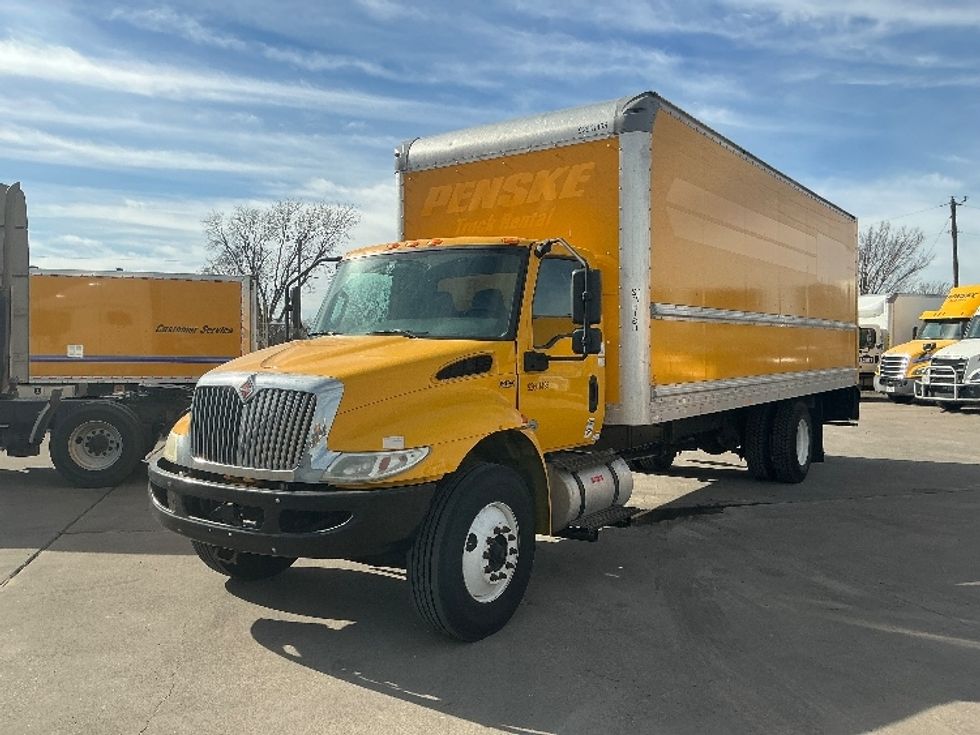 Medium Duty Box Truck-Light and Medium Duty Trucks-International-2021-MV607-Terrell-TX-220,443\n\t\tmiles-$ 39,250 - Image 3