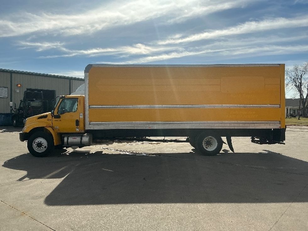 Medium Duty Box Truck-Light and Medium Duty Trucks-International-2021-MV607-Terrell-TX-220,443\n\t\tmiles-$ 39,250 - Image 4
