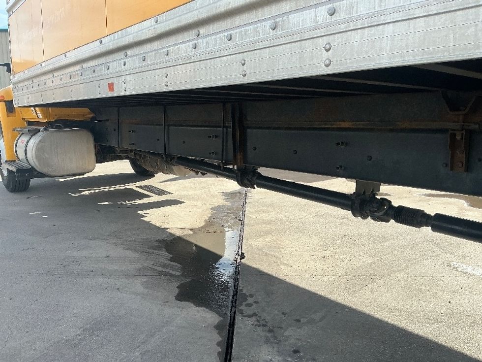 Medium Duty Box Truck-Light and Medium Duty Trucks-International-2021-MV607-Terrell-TX-220,443\n\t\tmiles-$ 39,250 - Image 5