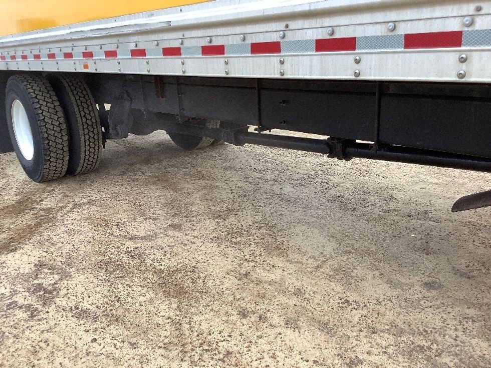 Medium Duty Box Truck-Light and Medium Duty Trucks-International-2021-MV607-Tifton-GA-255,139\n\t\tmiles-$ 28,250 - Image 12