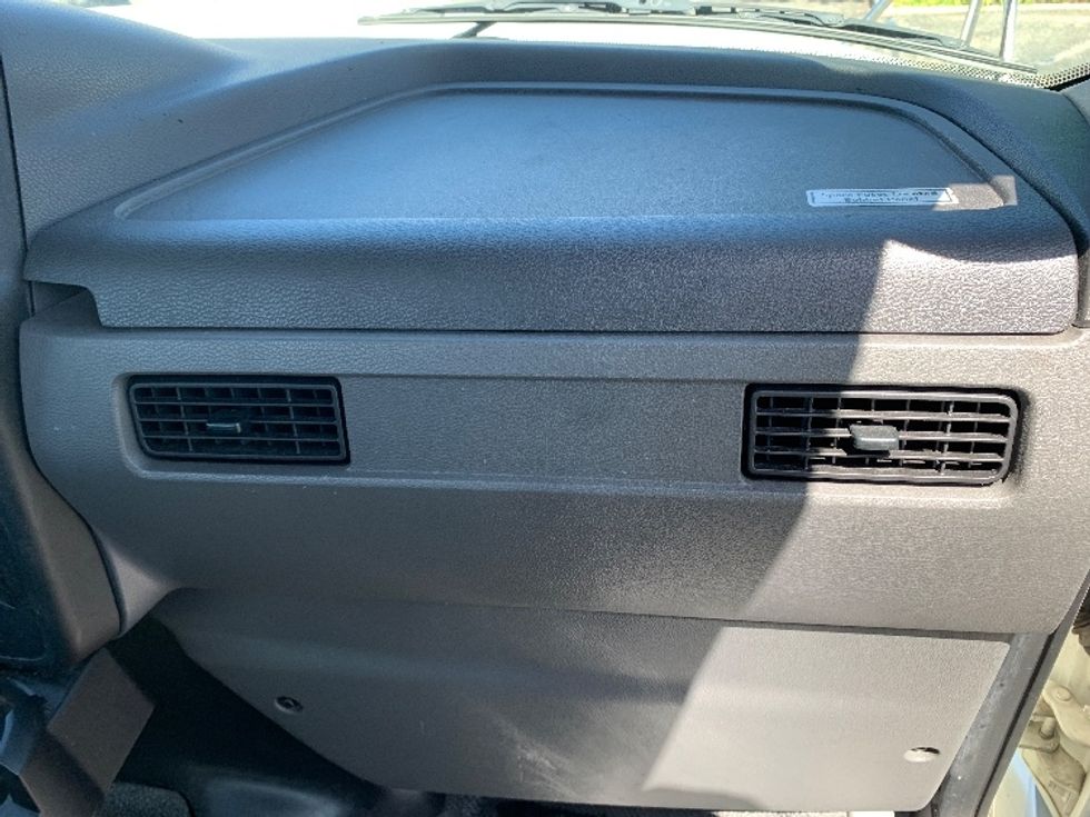 Medium Duty Box Truck-Light and Medium Duty Trucks-International-2021-MV607-Torrance-CA-102,313\n\t\tmiles-$ 58,750 - Image 18