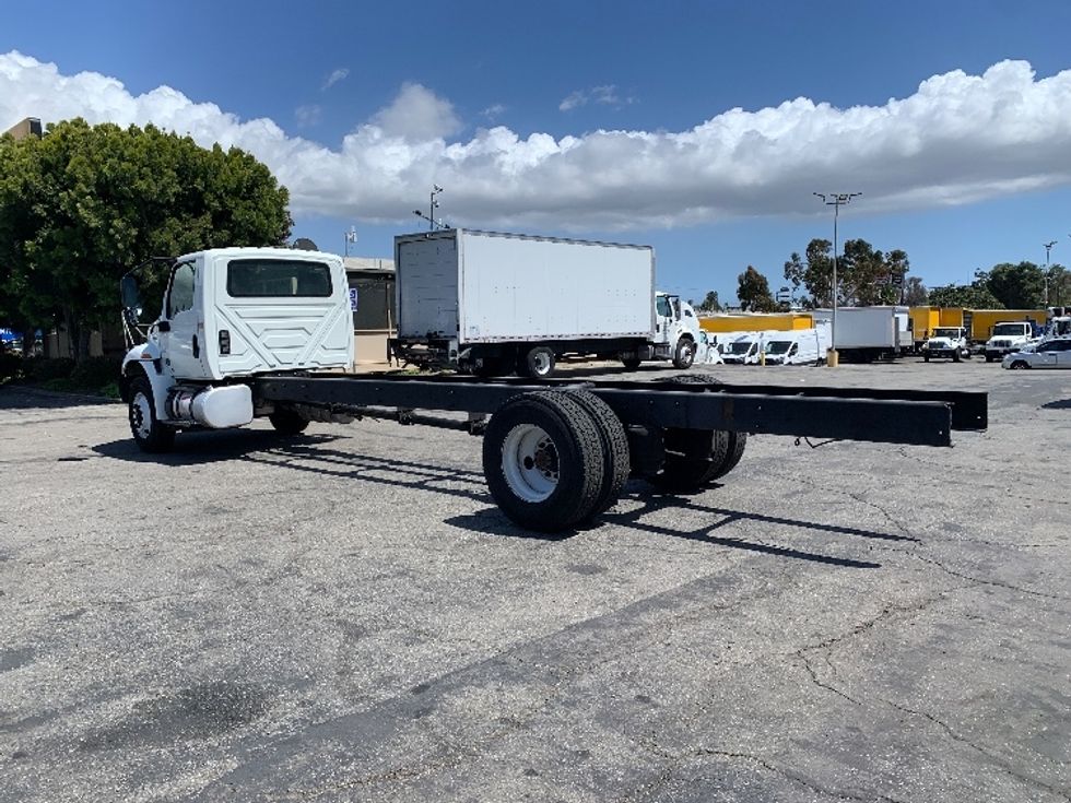 Medium Duty Box Truck-Light and Medium Duty Trucks-International-2021-MV607-Torrance-CA-102,313\n\t\tmiles-$ 58,750 - Image 6